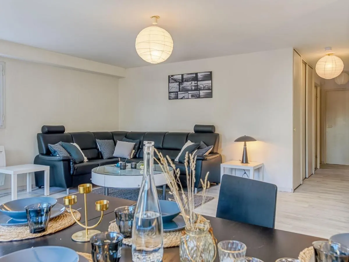 Apartment Le Parc Des Druides-3 By Interhome Carnac